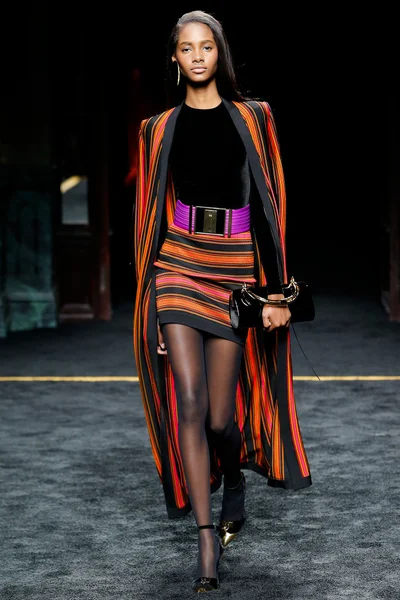 Look 14